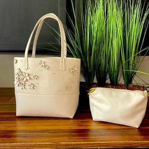 Great SUMMER purse with wallet / handbag! 🤍 3rd dimensional handmade flowers!